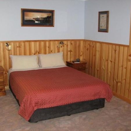 Derwent Bridge Chalets & Studios Экстерьер фото